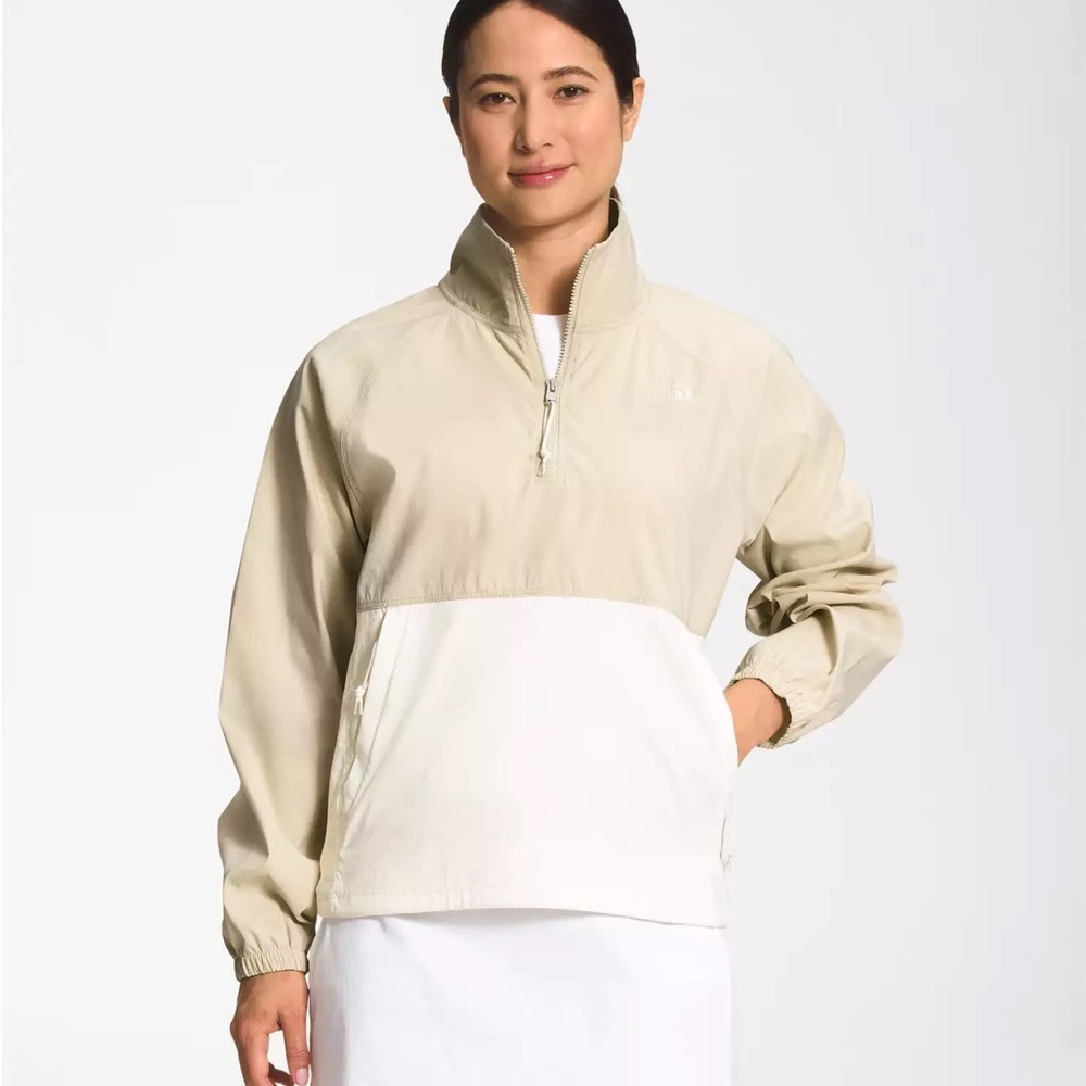 The North Face pullover windbreaker❤️🔥🌧